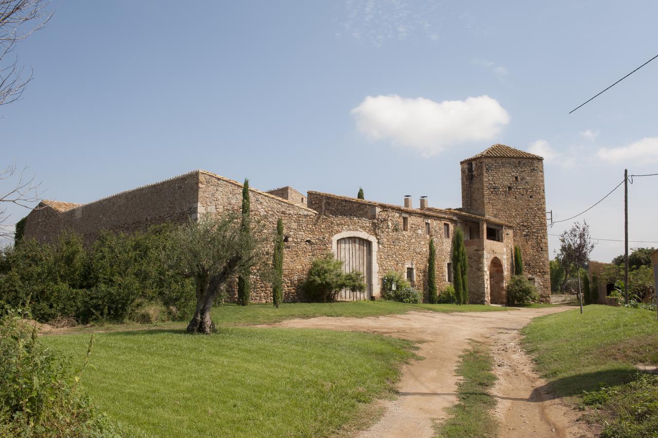 Hotel Castell De Vallgornera Peralada Bagian luar foto