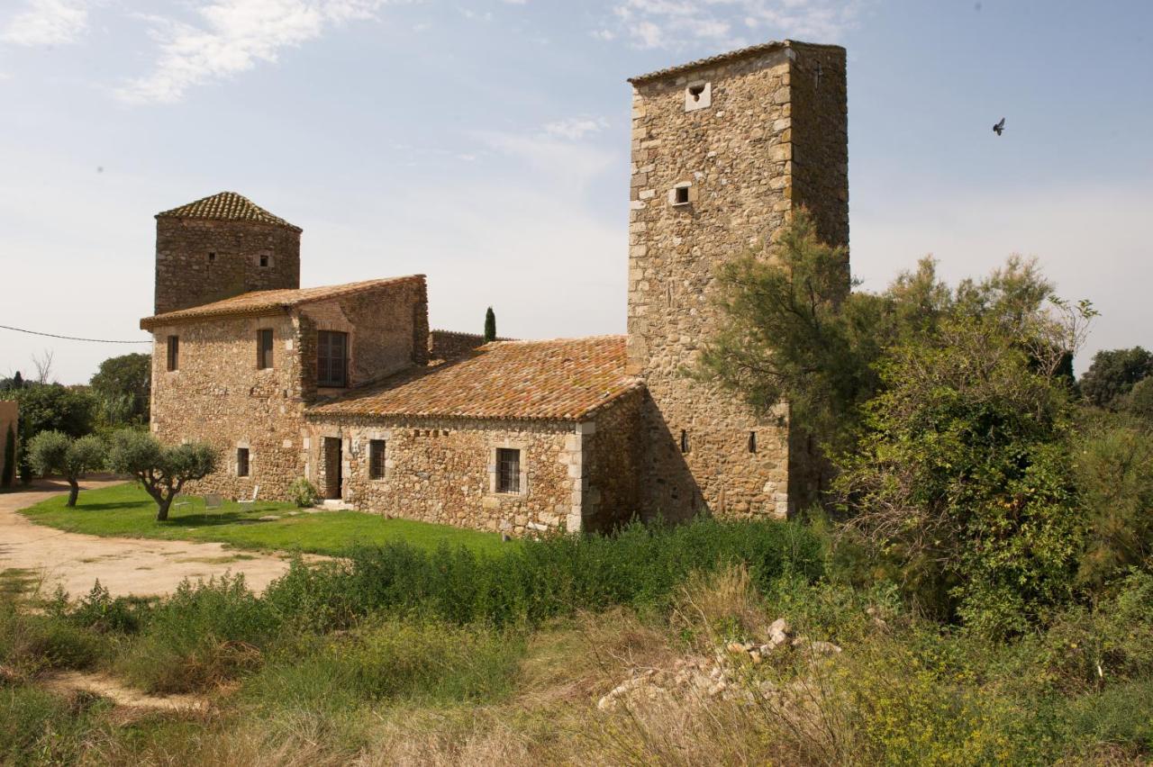 Hotel Castell De Vallgornera Peralada Bagian luar foto